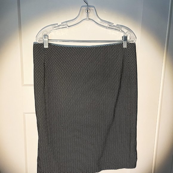 Vintage Armani Collezioni Jacquard 2 PC Chevron Skirt Suit Blazer Size 12 - Picture 11 of 14